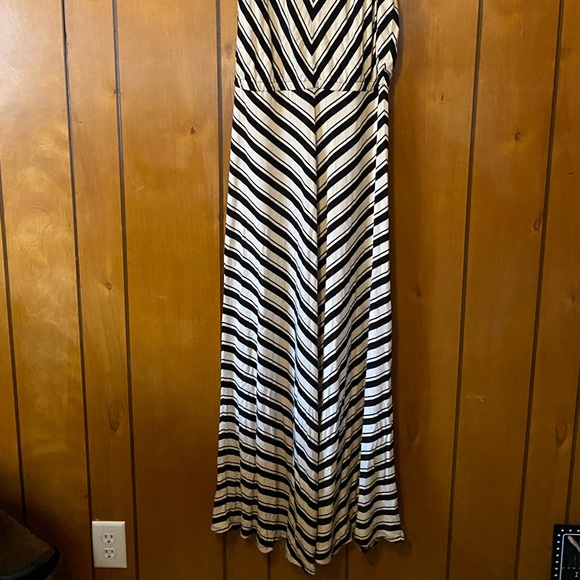 Calvin Klein cream/black maxi dress sz 8 - Picture 5 of 6